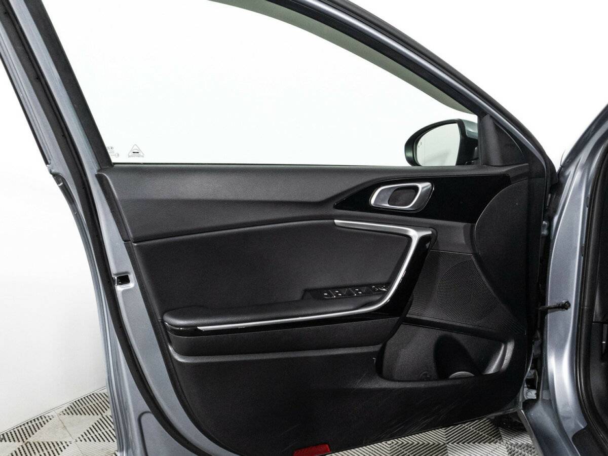 Б/У Киа Сид 2021 года. Фото: #24