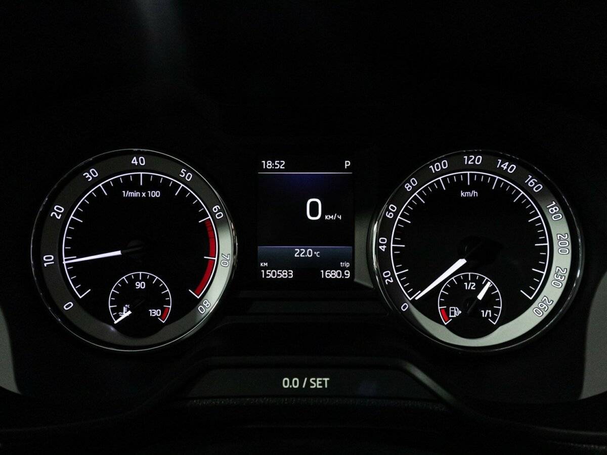 Б/У Шкода Октавия 2018 года. Фото: #11