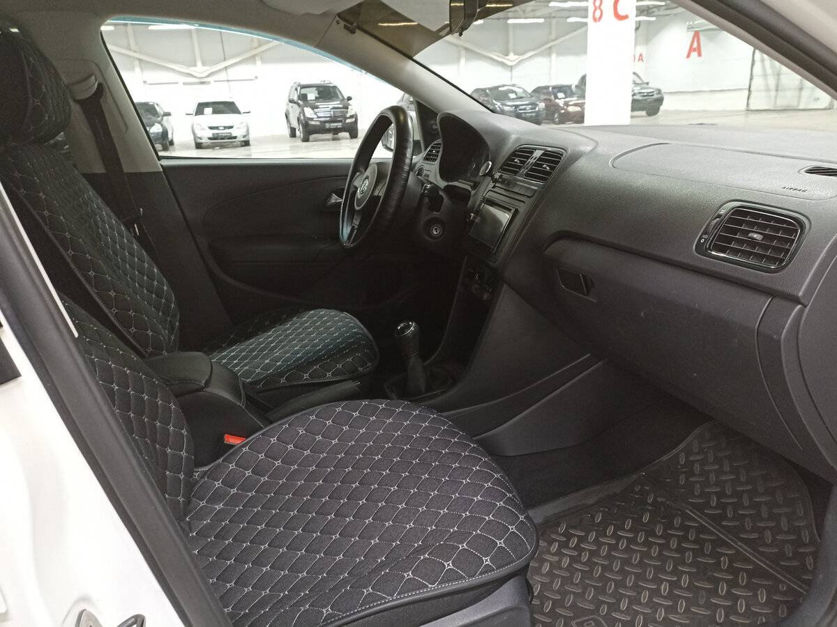 Б/У Фольксваген Поло 2013 года. Фото: #10