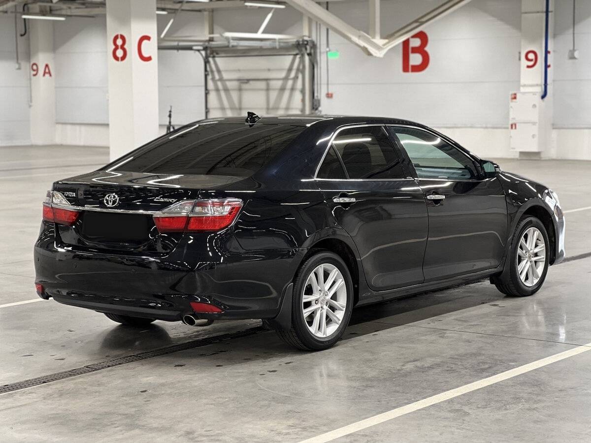 Б/У Тойота Камри 2015 года. Фото: #4