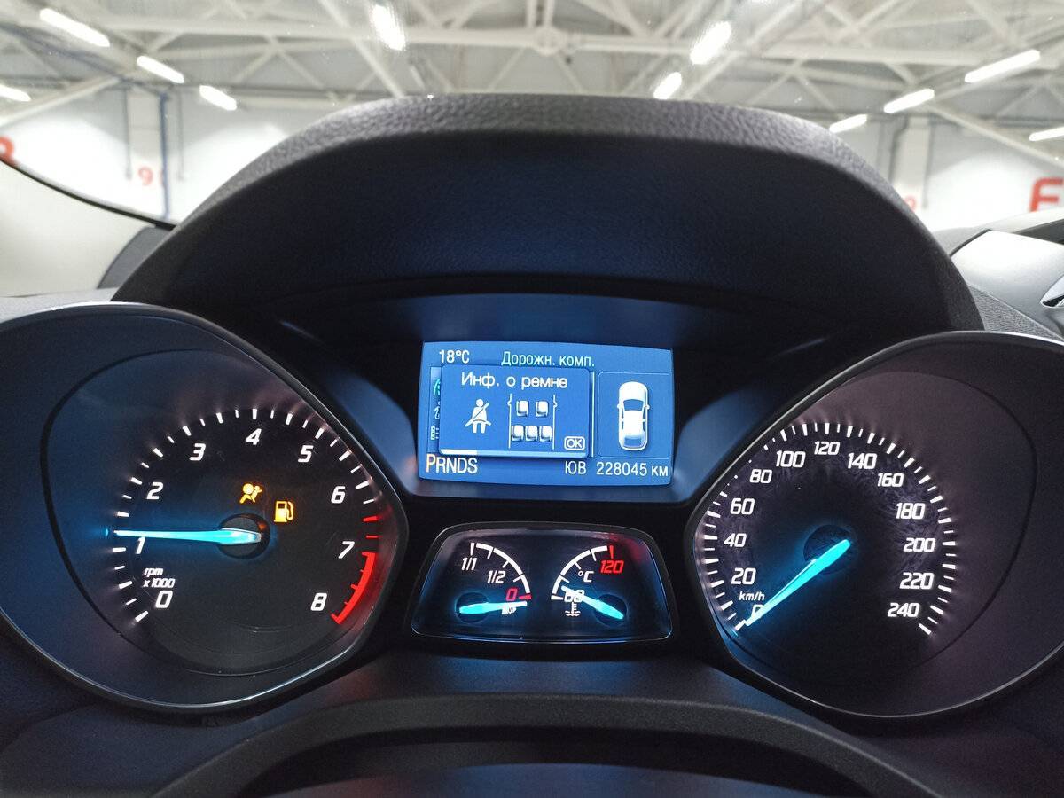 Б/У Форд Куга 2014 года. Фото: #12