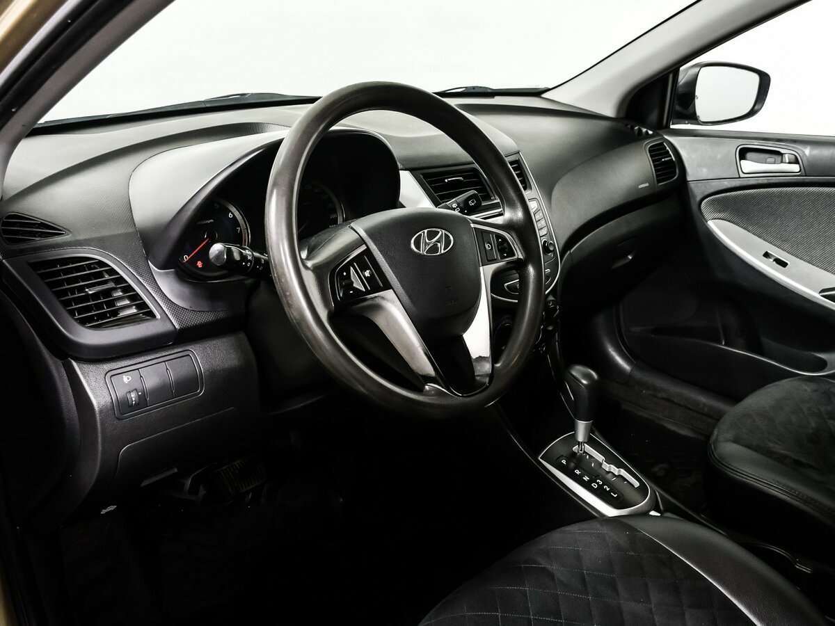 Б/У Хендай Солярис 2012 года. Фото: #12