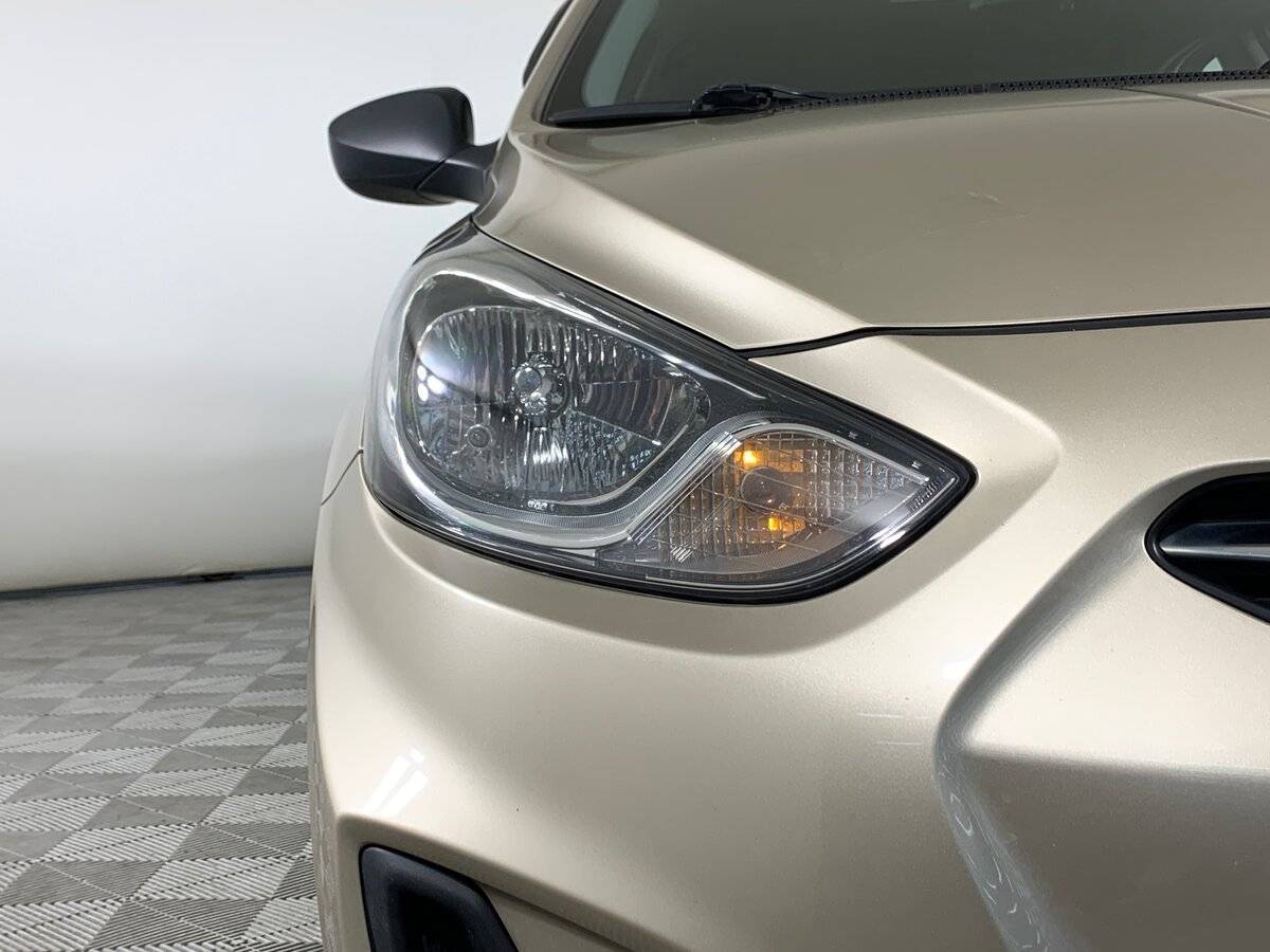 Б/У Хендай Солярис 2012 года. Фото: #9