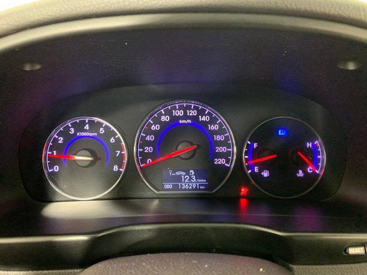 Б/У Хендай Санта Фе 2012 года. Фото: #13