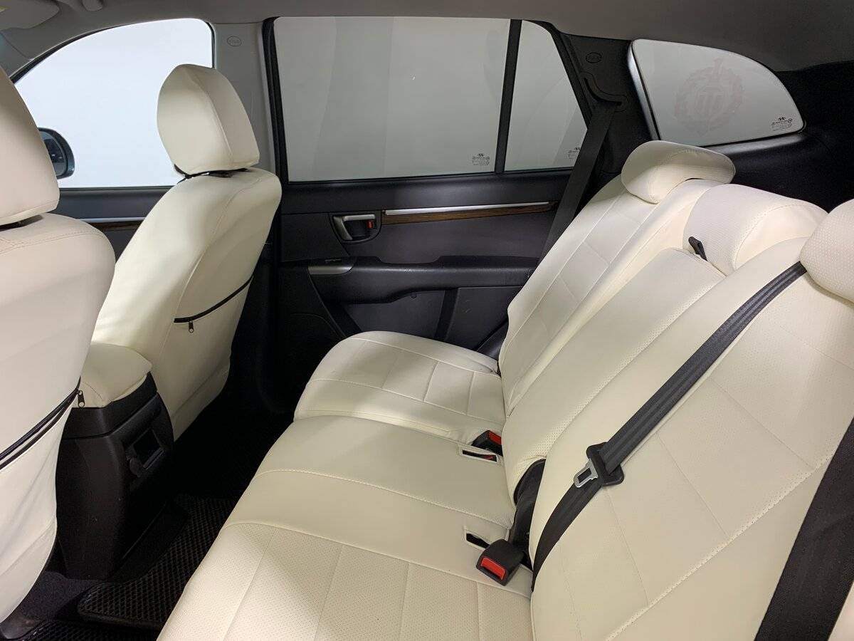 Б/У Хендай Санта Фе 2012 года. Фото: #17