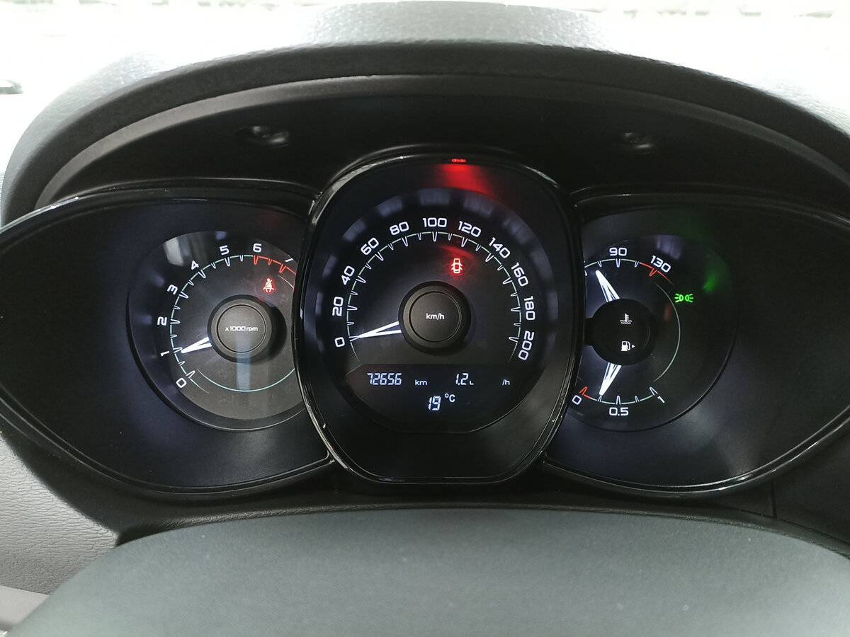 Б/У Лада (ВАЗ) Веста 2016 года. Фото: #12