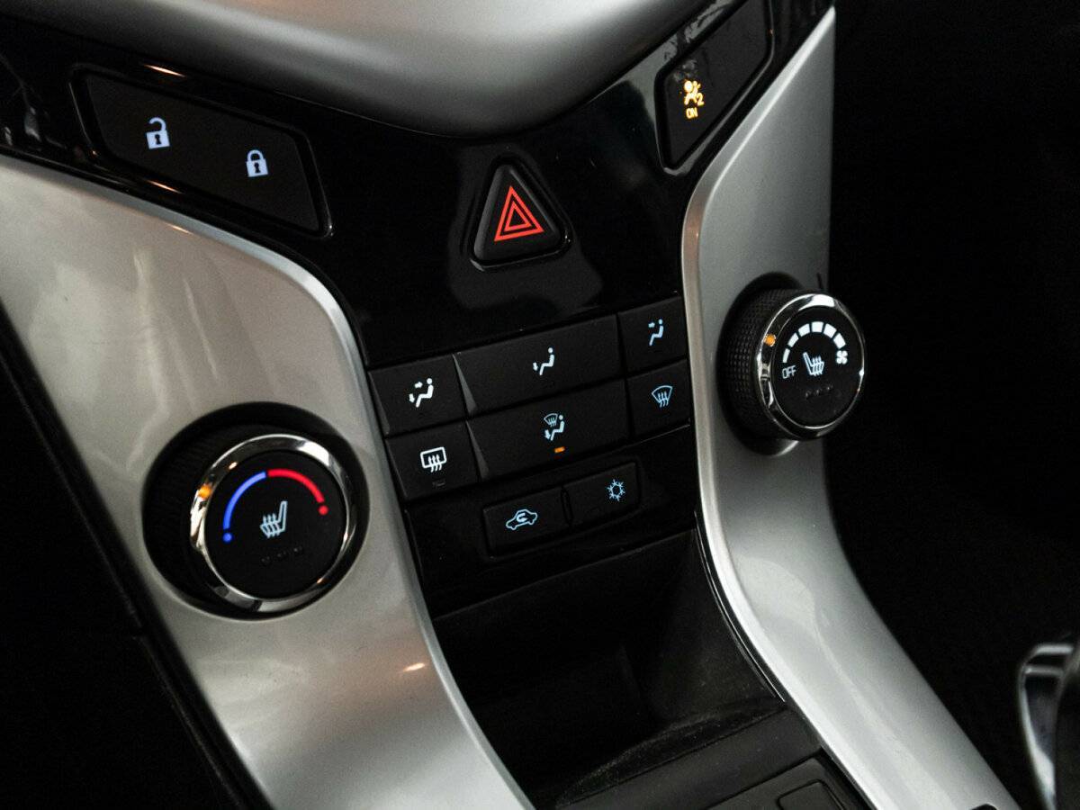 Б/У Шевроле Круз 2013 года. Фото: #16