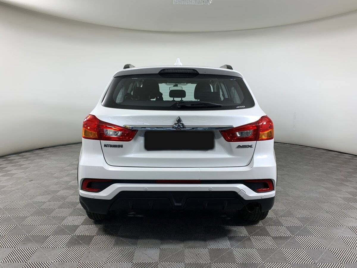 Б/У Митсубиши АС-Икс 2018 года. Фото: #5