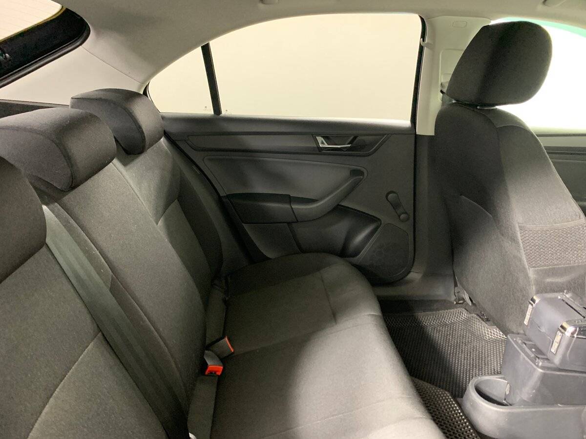 Б/У Шкода Рапид 2018 года. Фото: #15