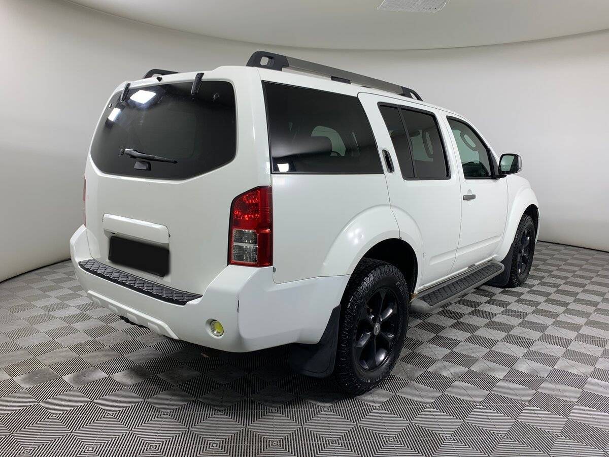 Б/У Ниссан Патфайндер 2013 года. Фото: #4