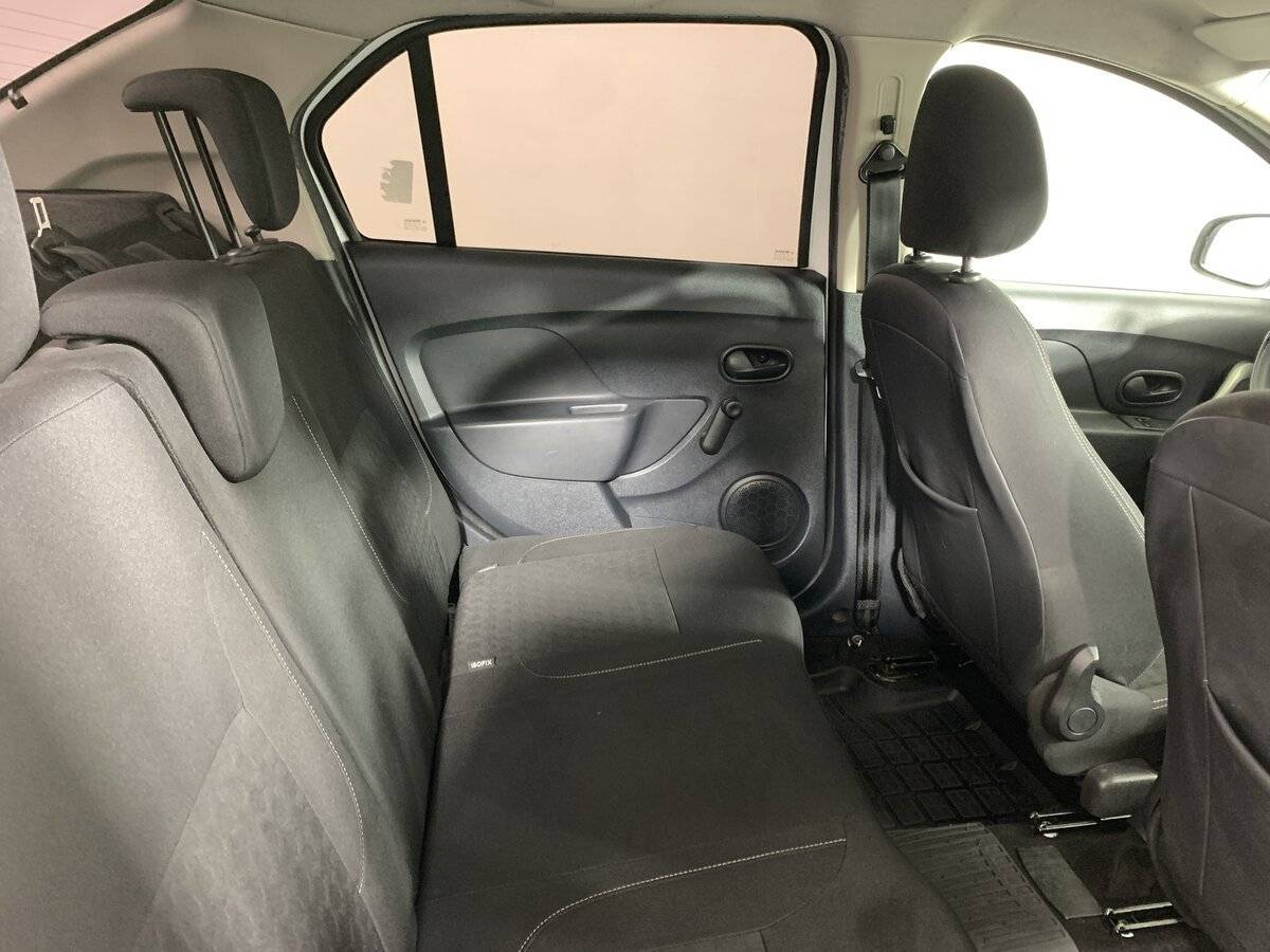 Б/У Рено Логан 2017 года. Фото: #16