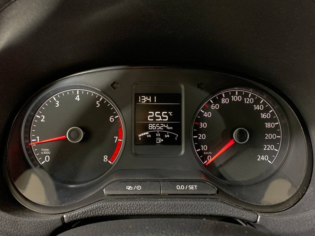 Б/У Фольксваген Поло 2018 года. Фото: #13