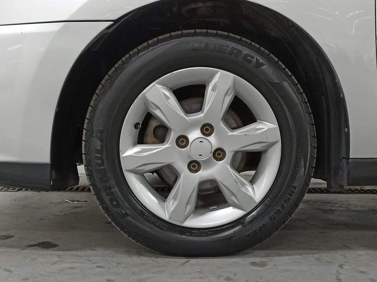 Б/У Ниссан Альмера 2017 года. Фото: #17