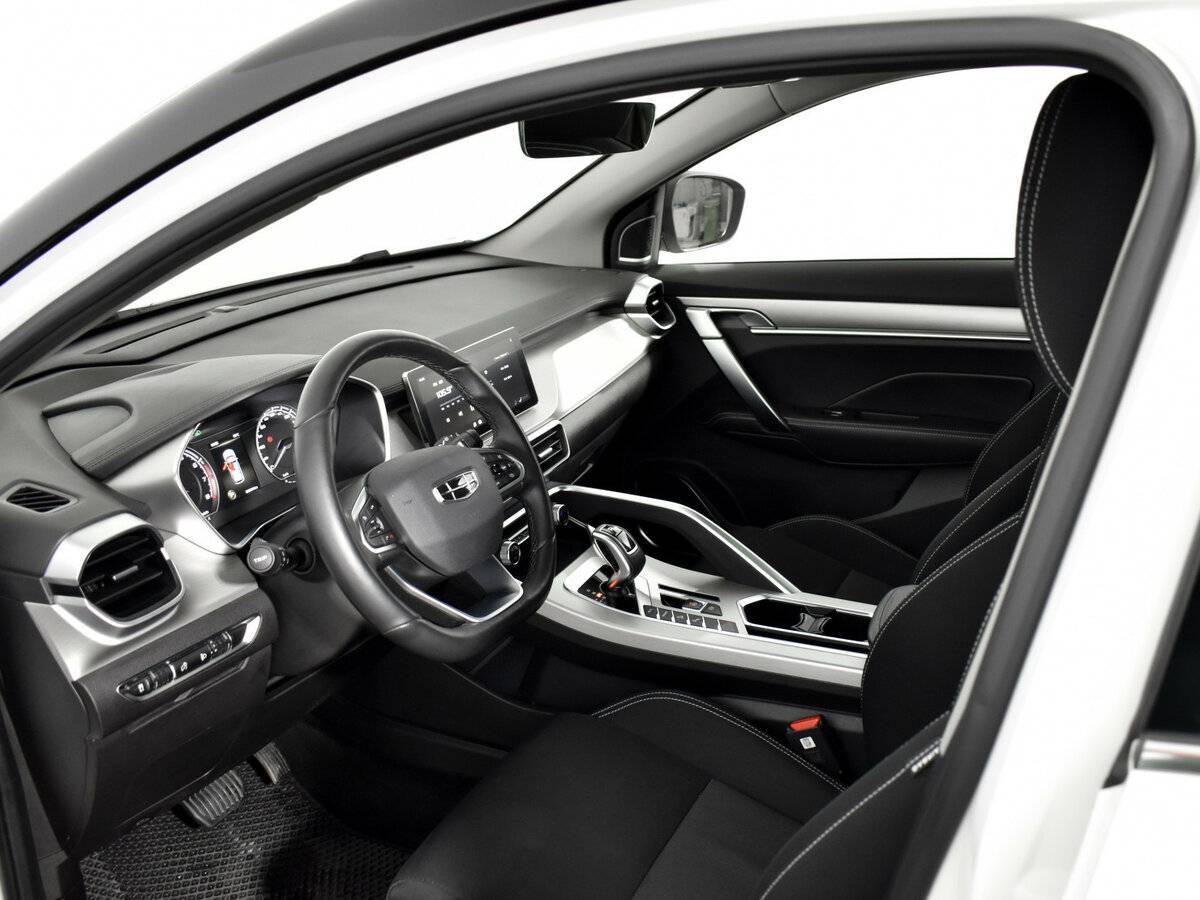 Б/У Джили Кулрэй 2021 года. Фото: #8