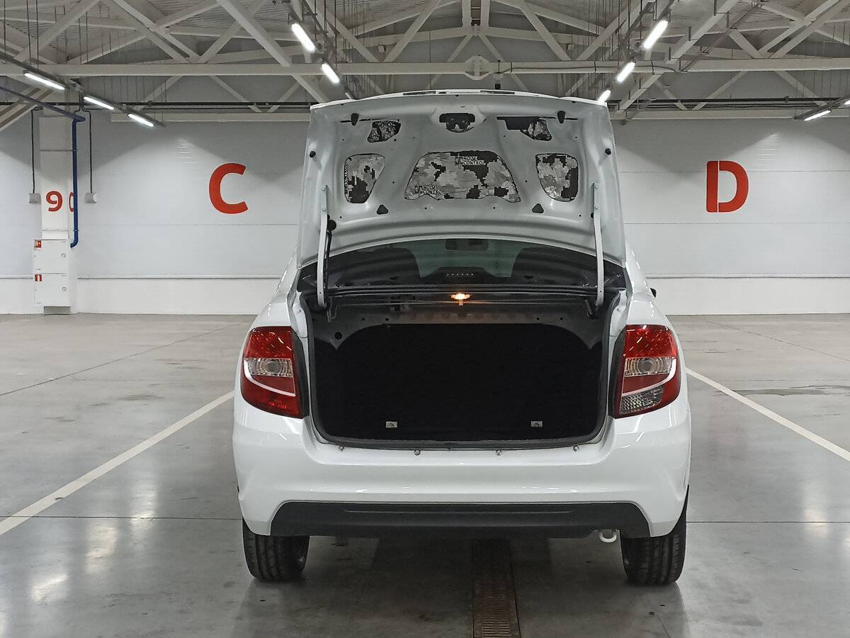 Б/У Лада (ВАЗ) Гранта 2021 года. Фото: #9