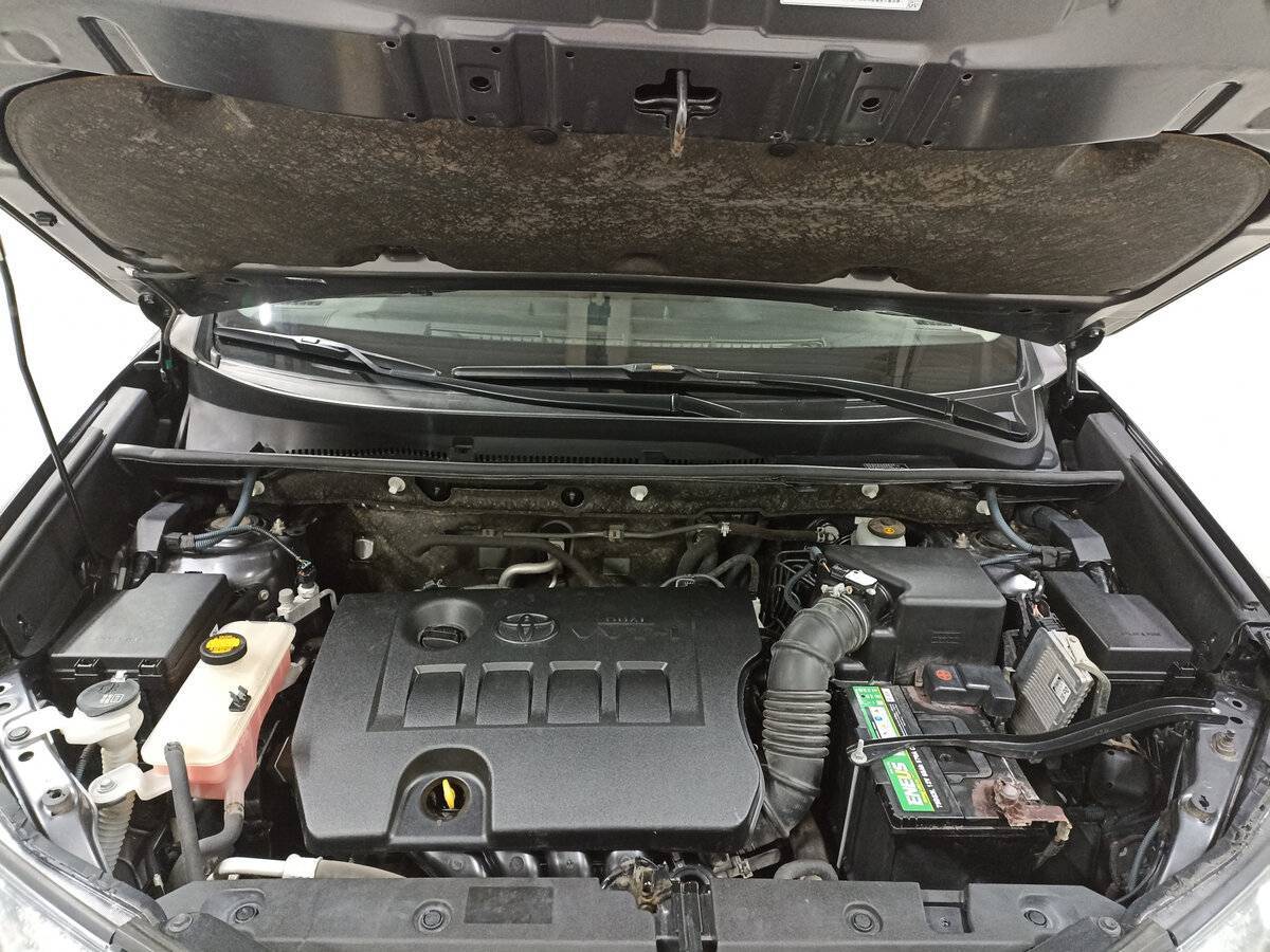 Б/У Тойота Рав4 2013 года. Фото: #8