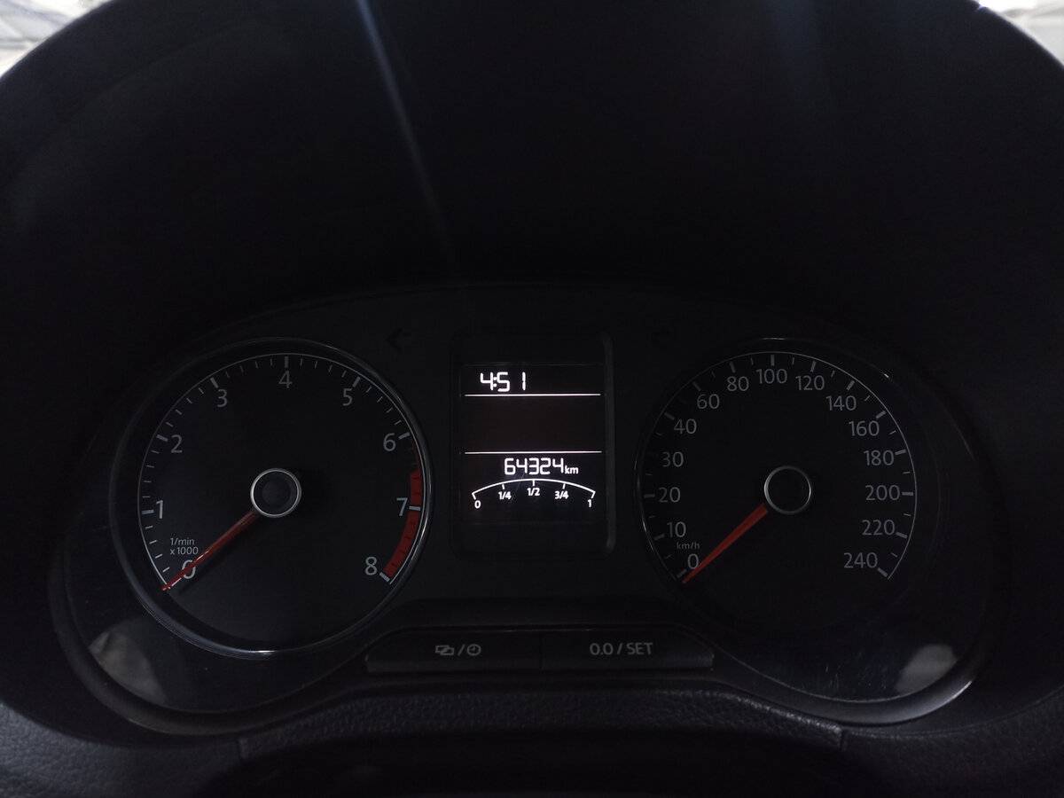 Б/У Фольксваген Поло 2018 года. Фото: #12