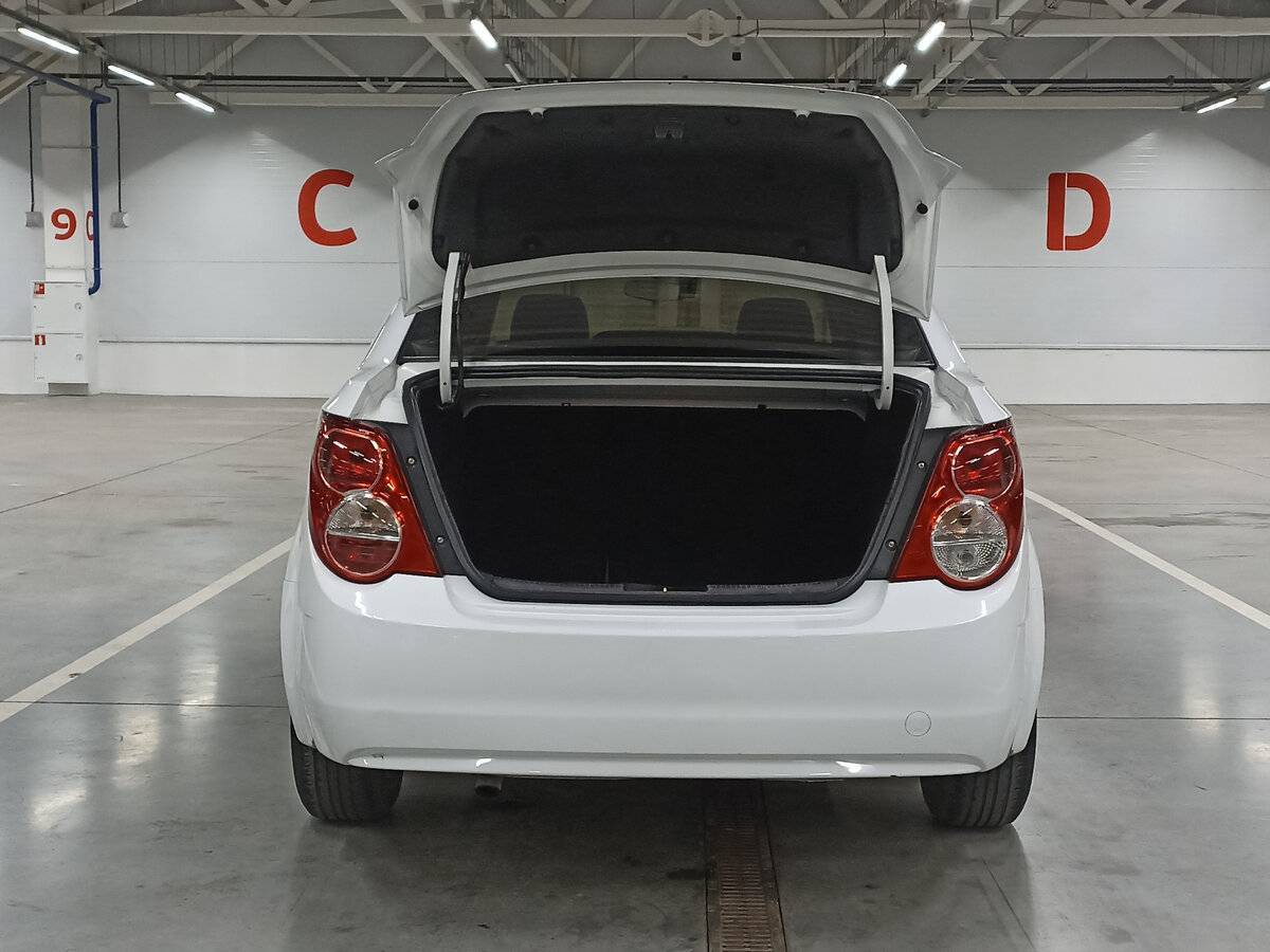 Б/У Шевроле Авео 2012 года. Фото: #9