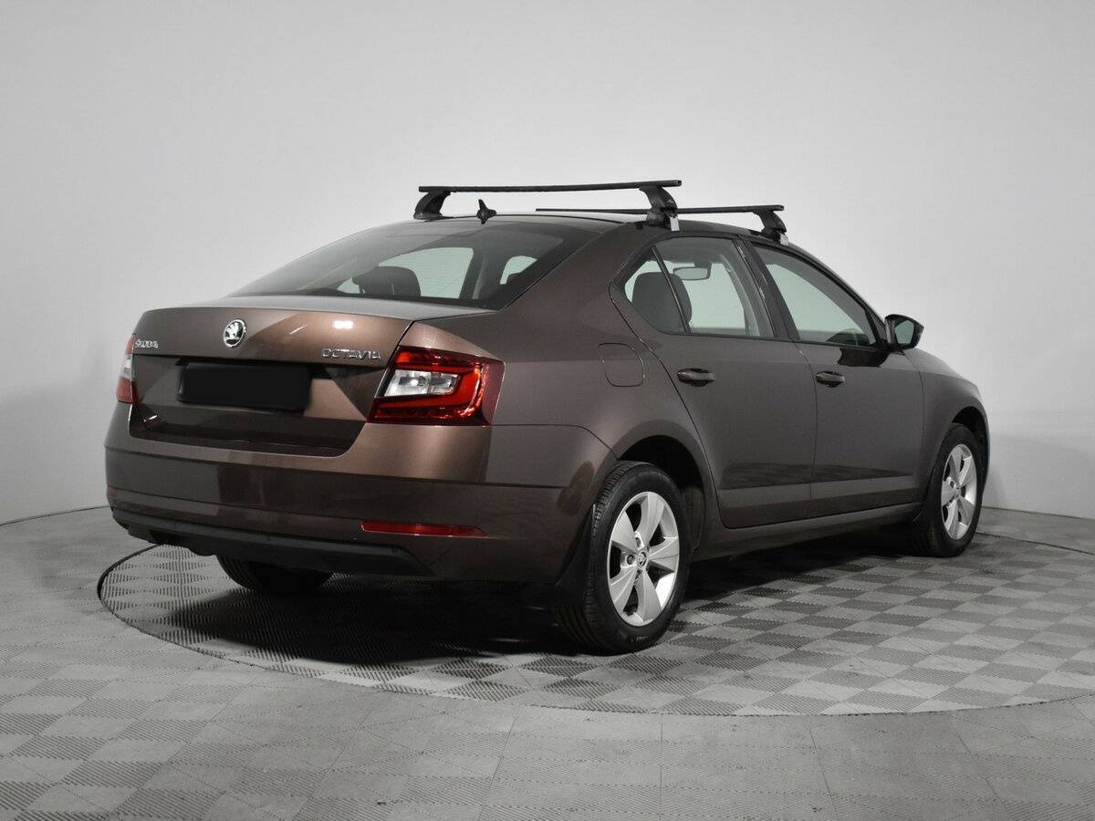 Б/У Шкода Октавия 2017 года. Фото: #4