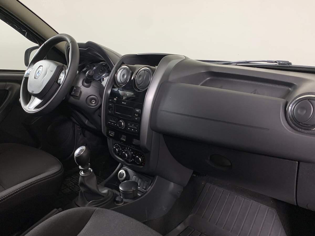 Б/У Рено Дастер 2017 года. Фото: #11