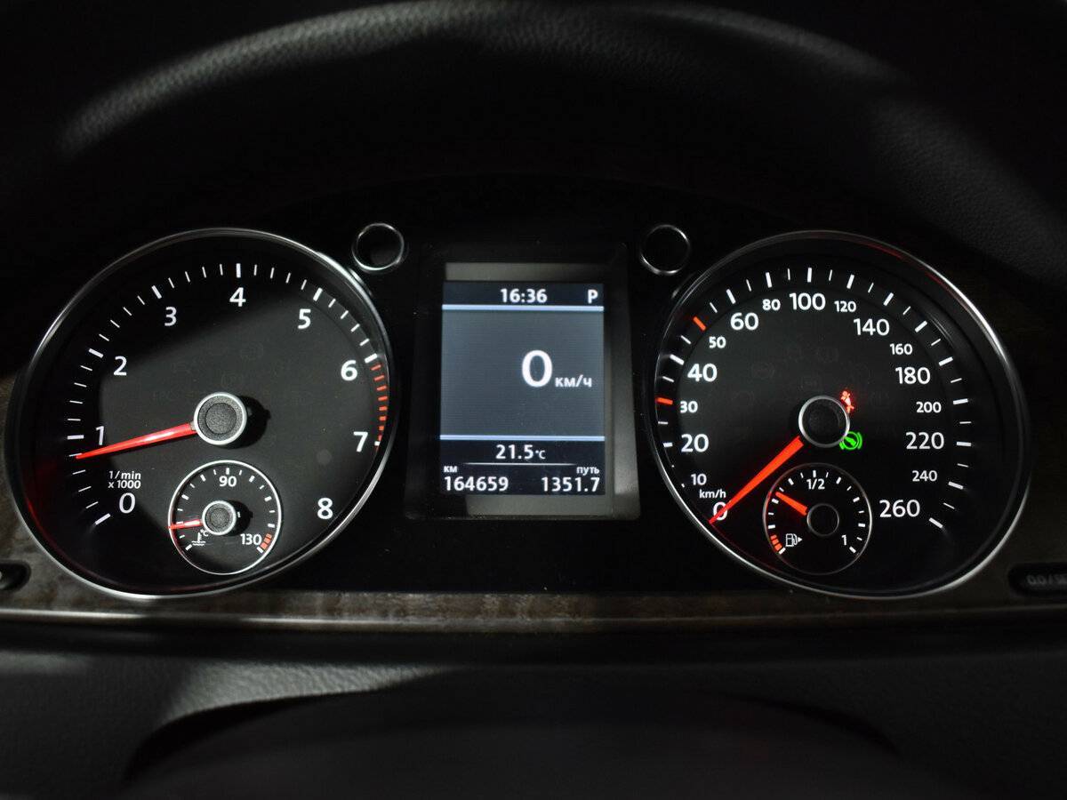 Б/У Фольксваген Пассат 2012 года. Фото: #13