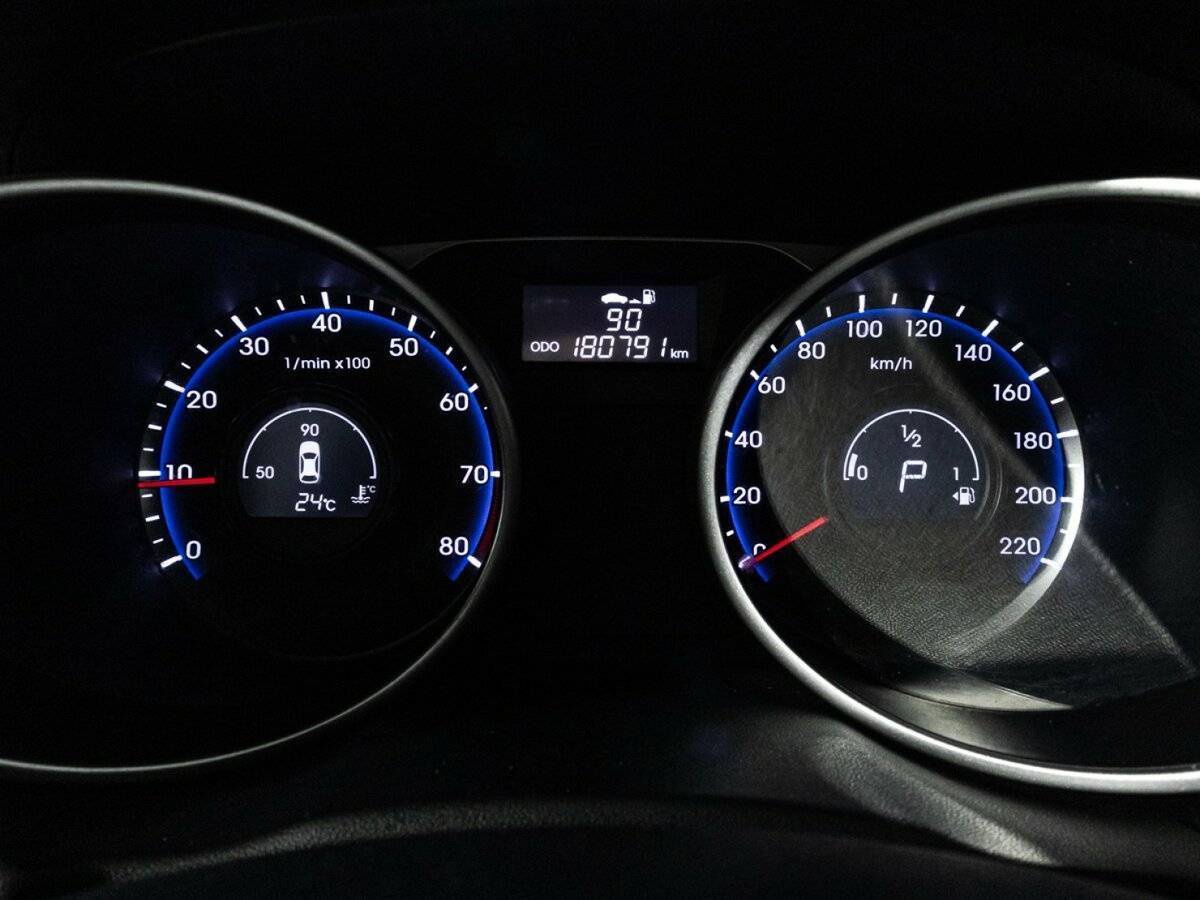 Б/У Хендай ай-икс35 2013 года. Фото: #11