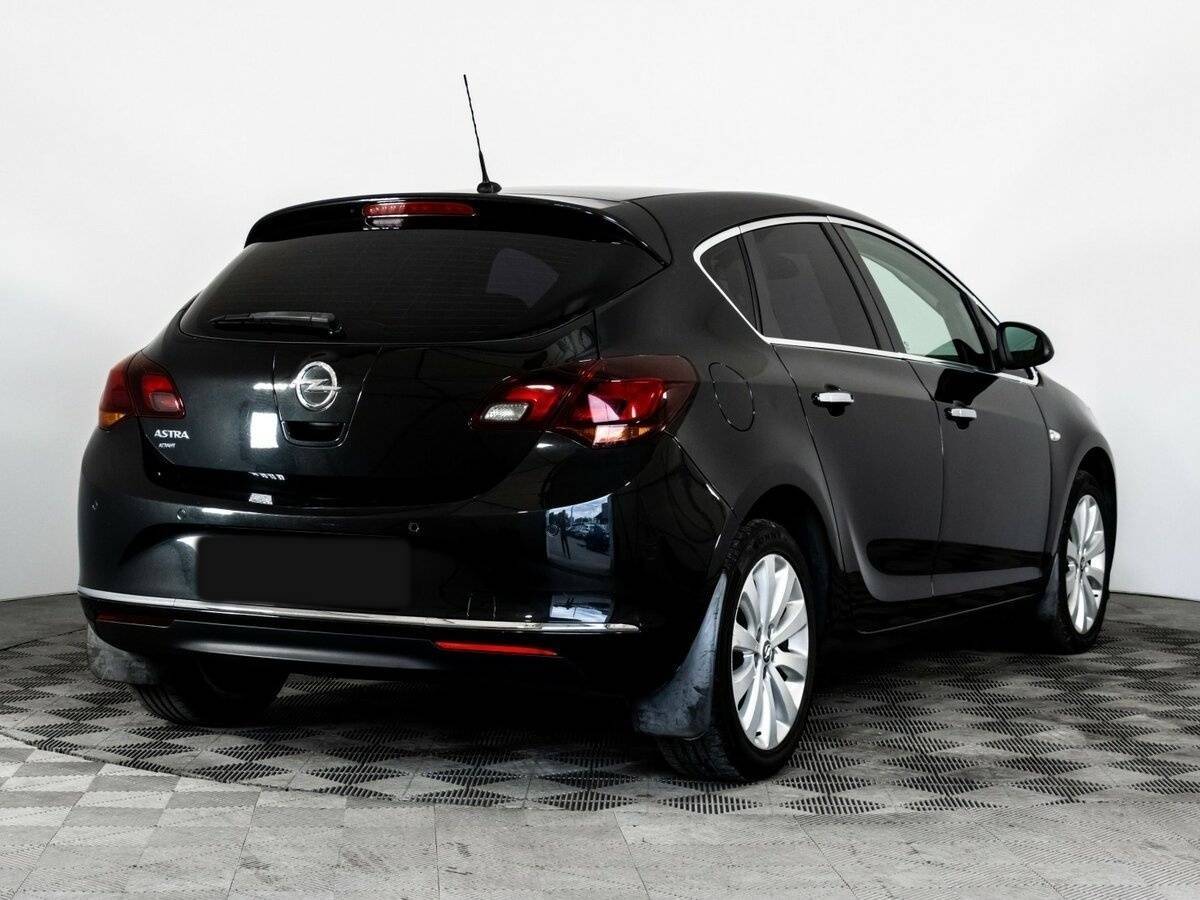 Б/У Опель Астра 2012 года. Фото: #4