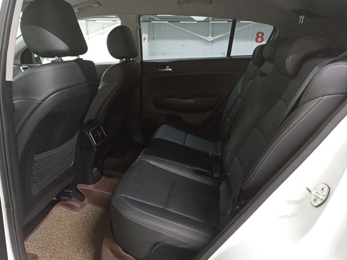 Б/У Киа Спортейдж 2018 года. Фото: #11