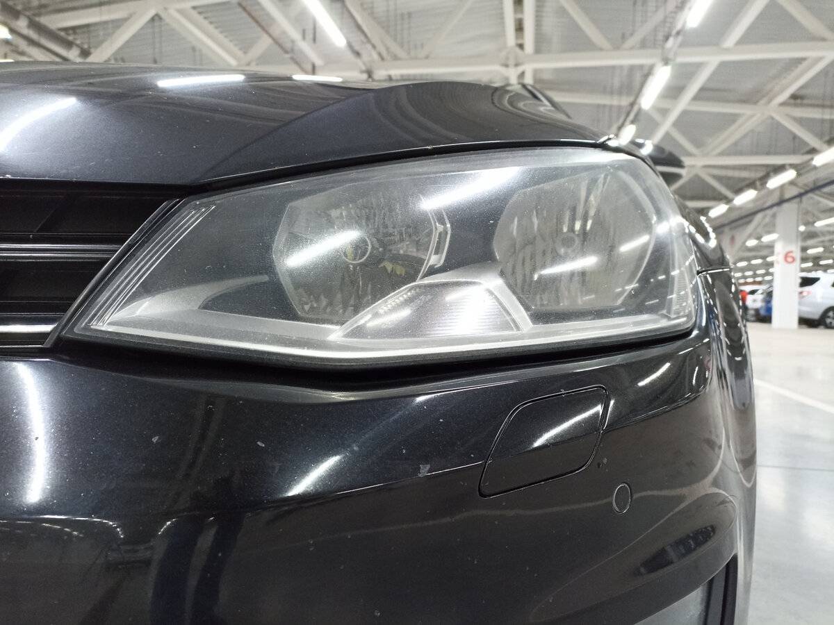 Б/У Фольксваген Гольф 2013 года. Фото: #16