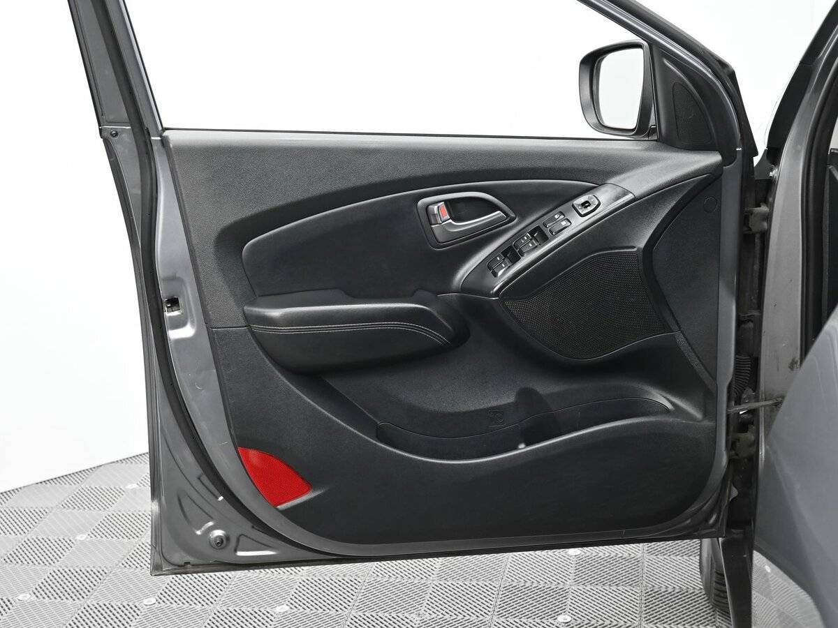 Б/У Хендай ай-икс35 2014 года. Фото: #6