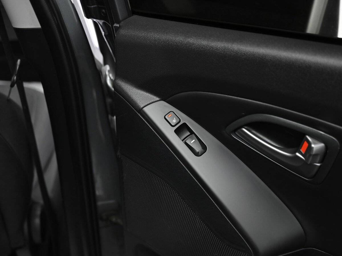 Б/У Хендай ай-икс35 2014 года. Фото: #14