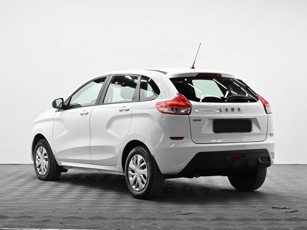Б/У Лада (ВАЗ) ИКСРЭЙ 2018 года. Фото: #2