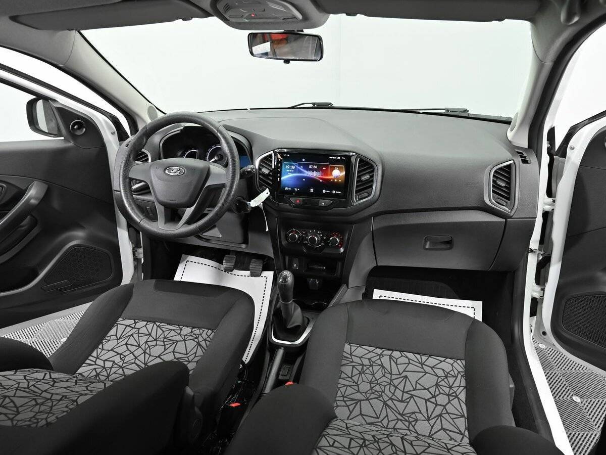 Б/У Лада (ВАЗ) ИКСРЭЙ 2018 года. Фото: #9