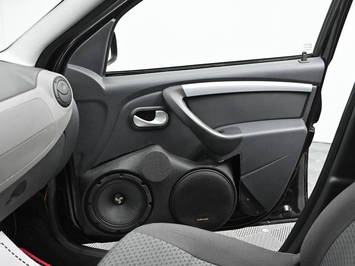 Б/У Лада (ВАЗ) Ларгус 2015 года. Фото: #11