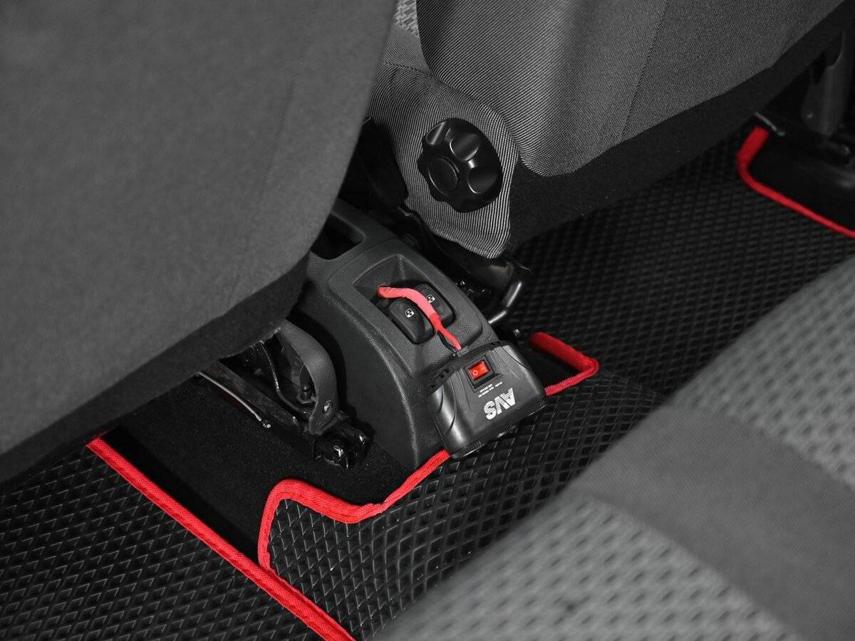 Б/У Лада (ВАЗ) Ларгус 2015 года. Фото: #13