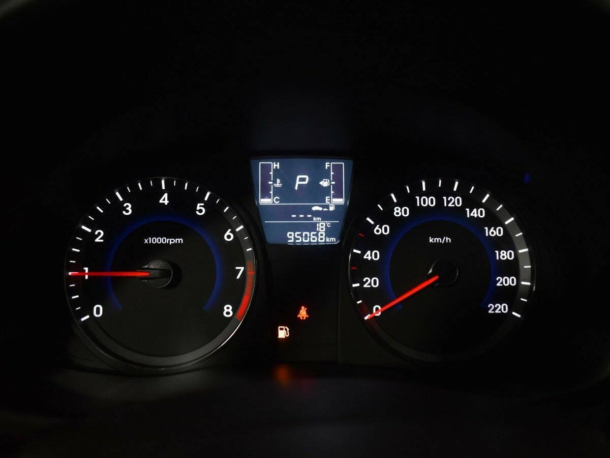 Б/У Хендай Солярис 2015 года. Фото: #12