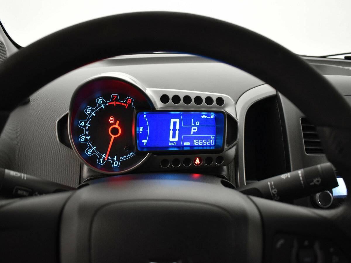 Б/У Шевроле Авео 2013 года. Фото: #12