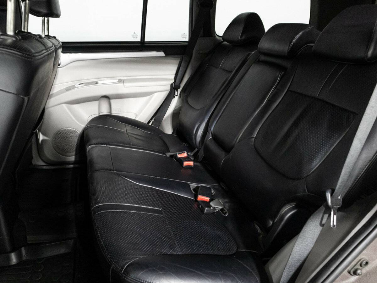 Б/У Митсубиши Паджеро Спорт 2012 года. Фото: #9