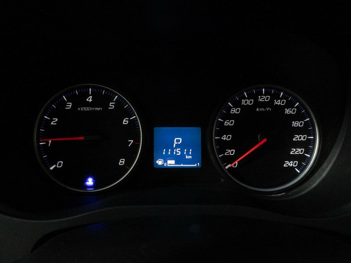 Б/У Митсубиши Оутлэндер 2016 года. Фото: #11