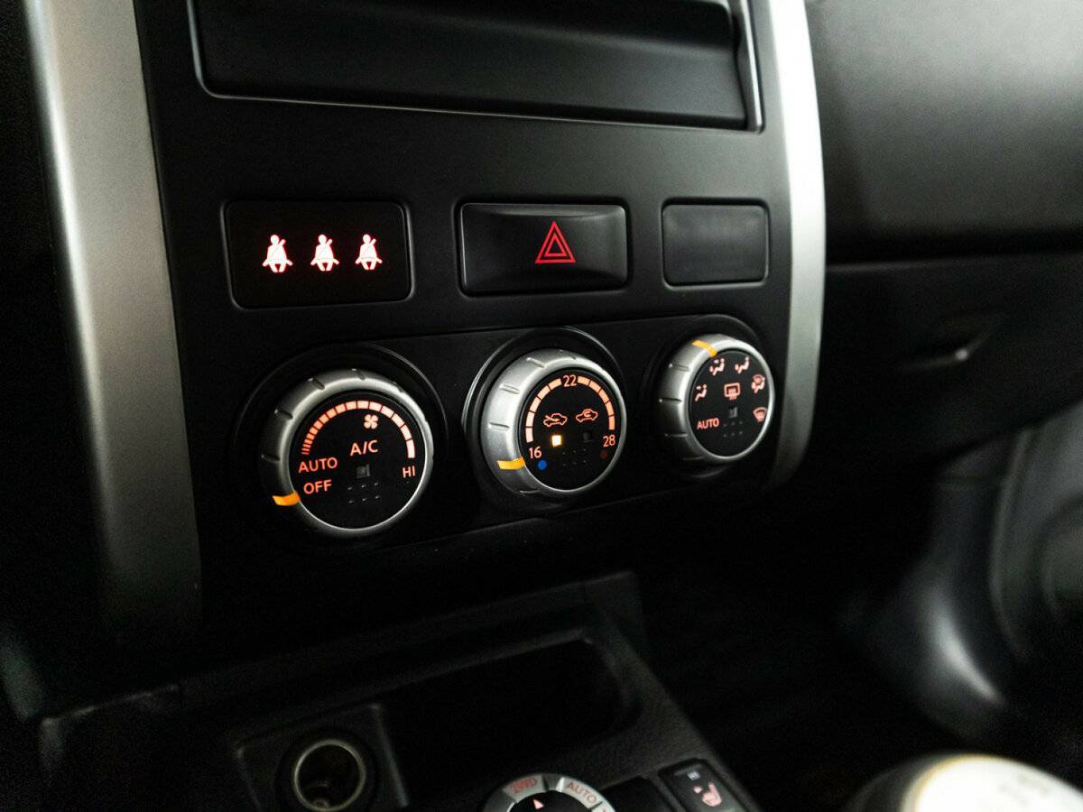 Б/У Ниссан Икс-Трейл 2014 года. Фото: #15