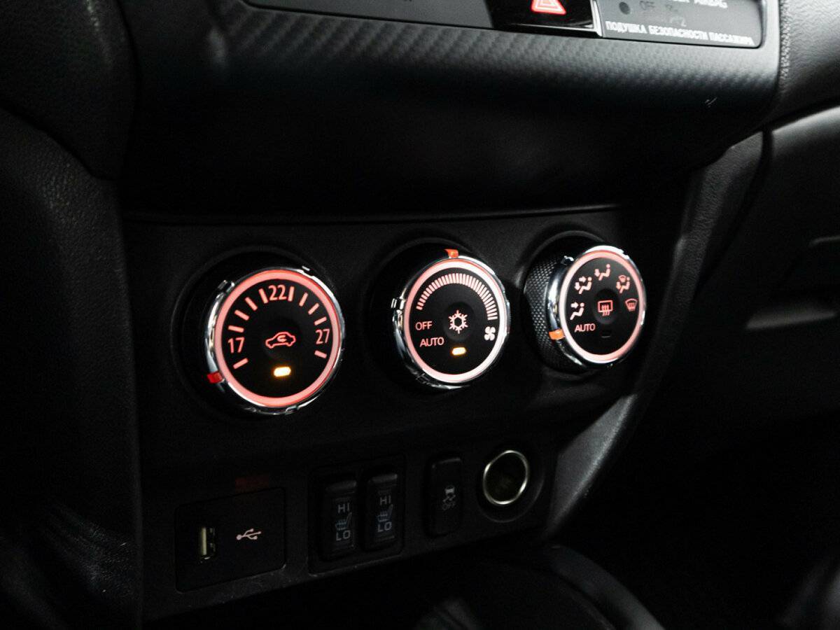 Б/У Митсубиши АС-Икс 2019 года. Фото: #15