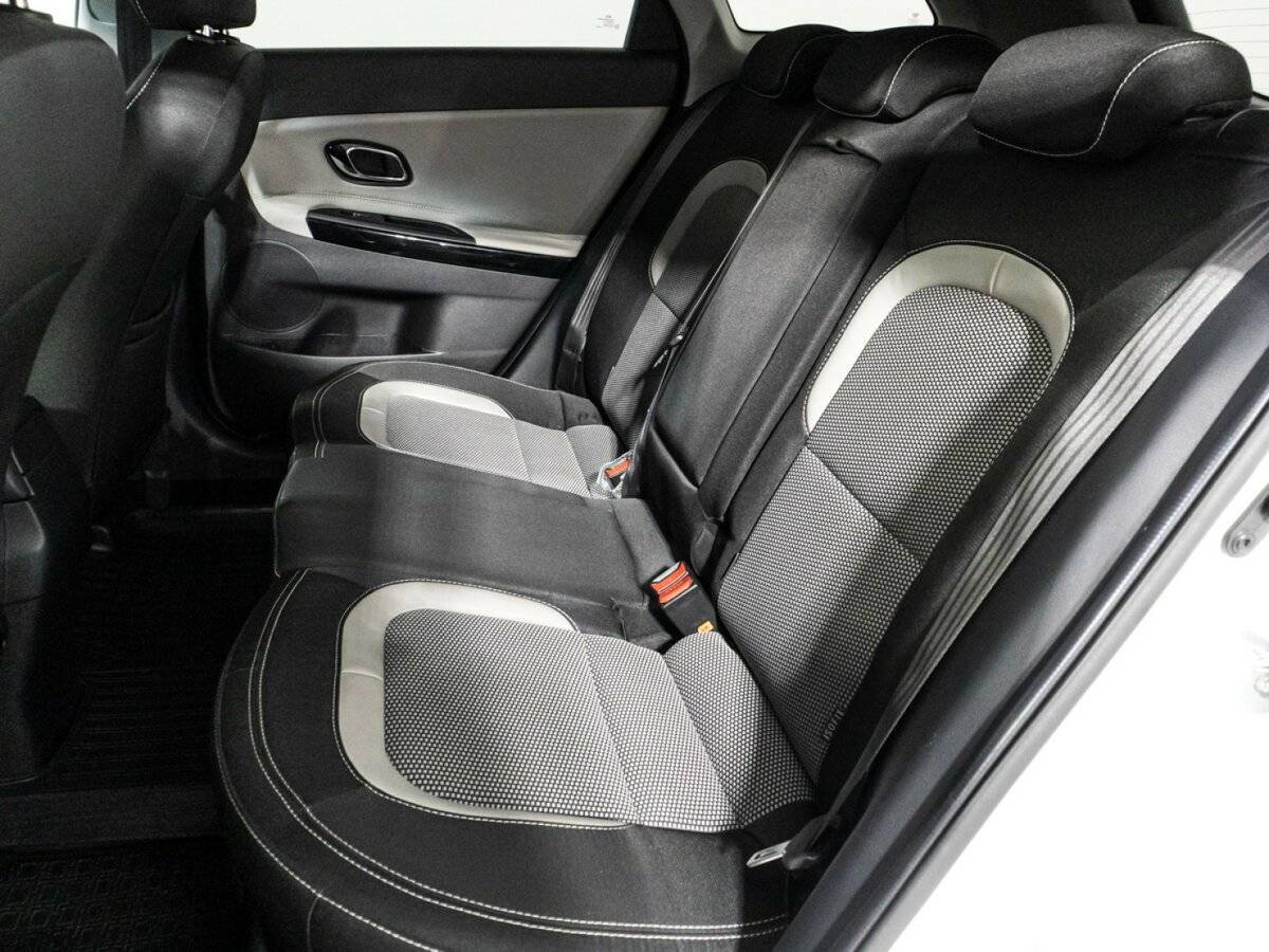 Б/У Киа Сид 2018 года. Фото: #9