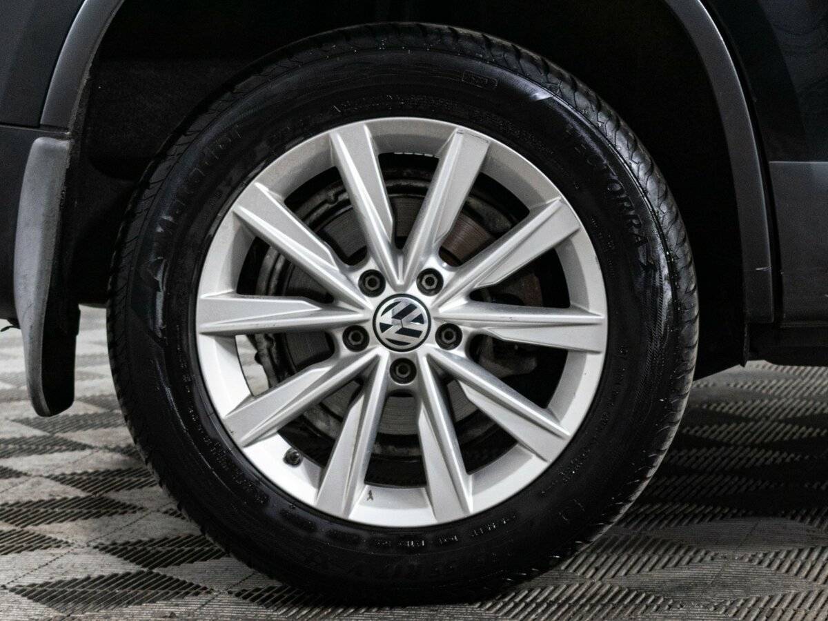 Б/У Фольксваген Тигуан 2013 года. Фото: #15