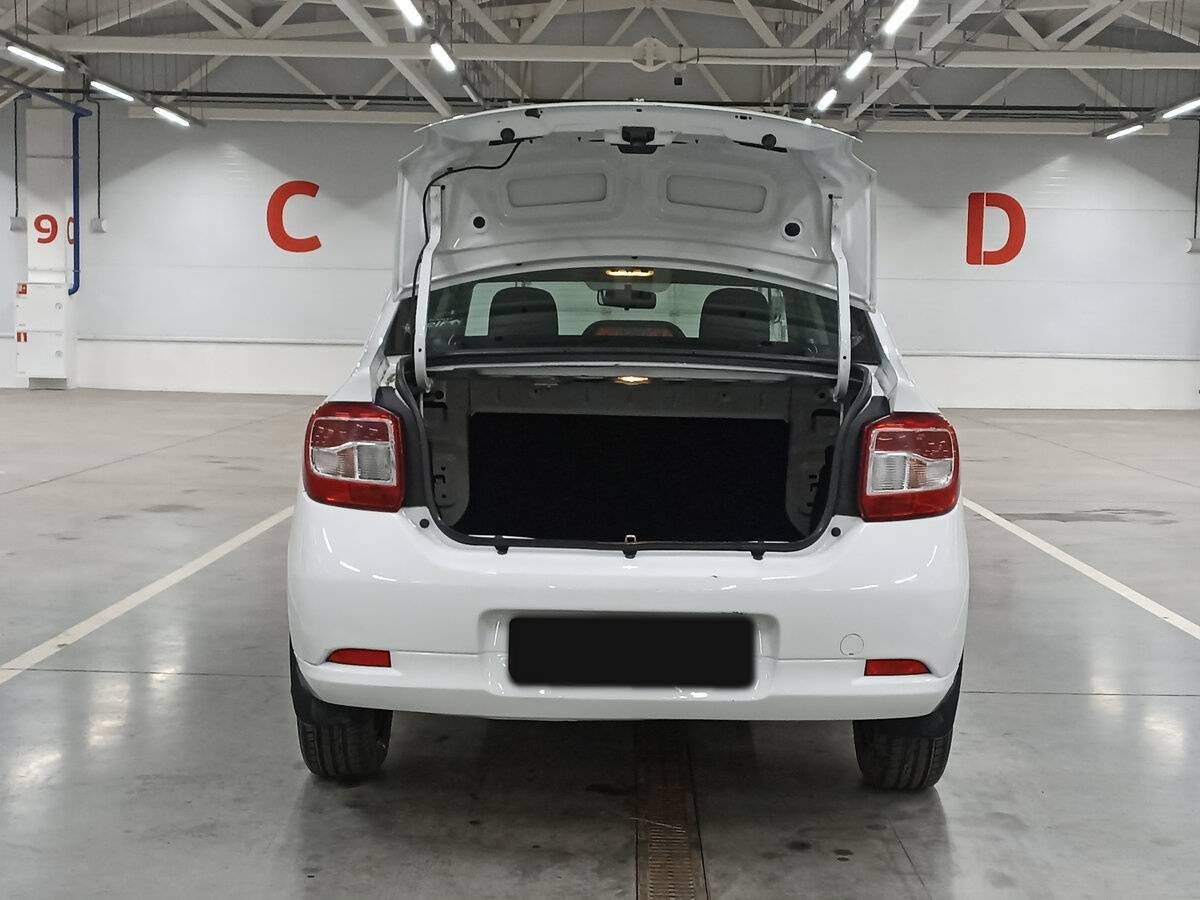 Б/У Рено Логан 2017 года. Фото: #9