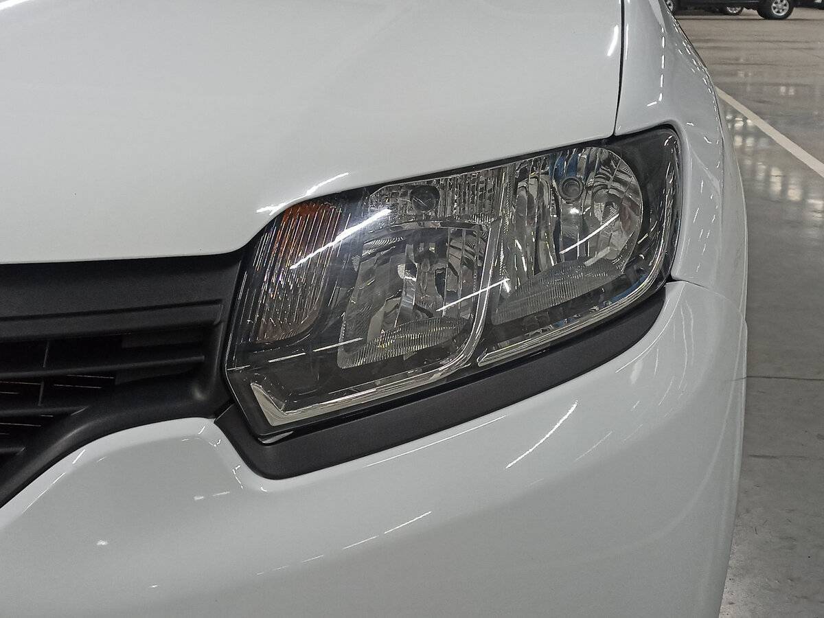 Б/У Рено Логан 2017 года. Фото: #16