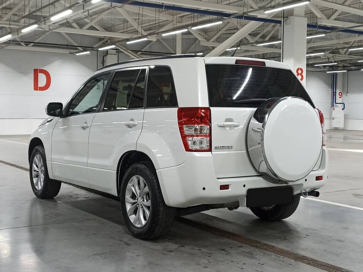 Б/У Сузуки Гранд Витара 2013 года. Фото: #6