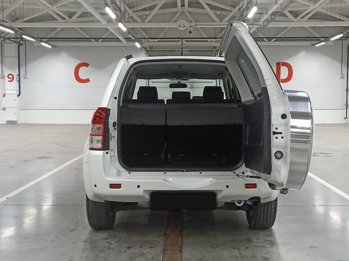 Б/У Сузуки Гранд Витара 2013 года. Фото: #9