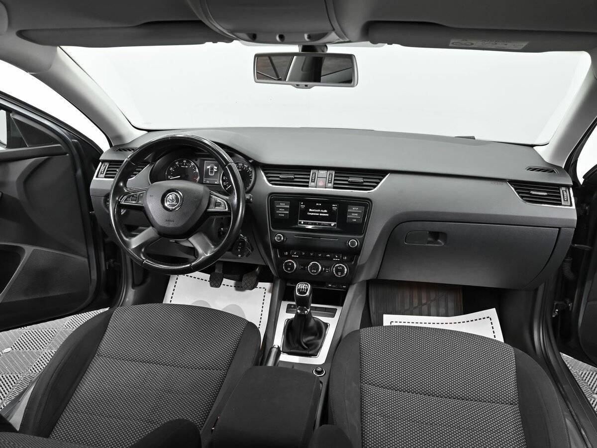 Б/У Шкода Октавия 2014 года. Фото: #12