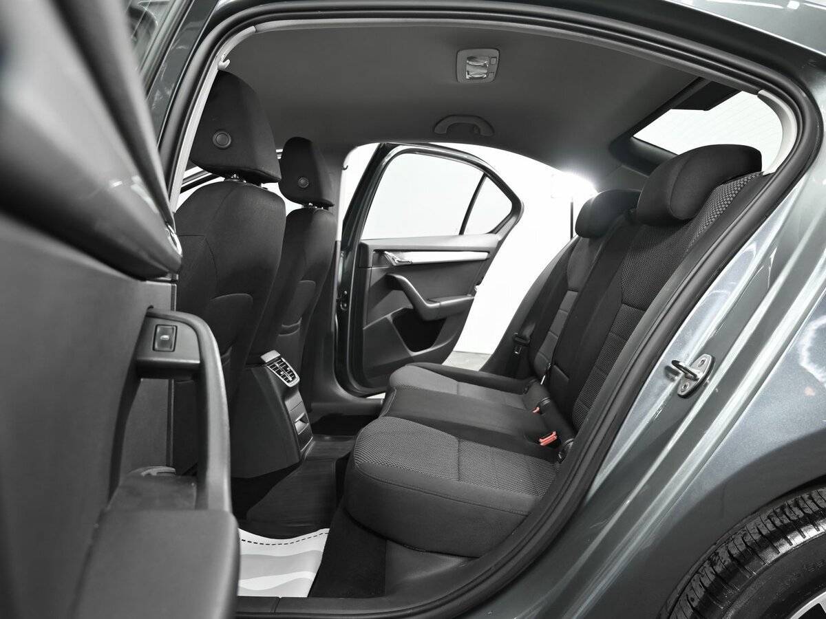 Б/У Шкода Октавия 2014 года. Фото: #14