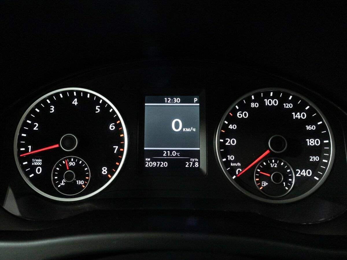 Б/У Фольксваген Тигуан 2012 года. Фото: #10